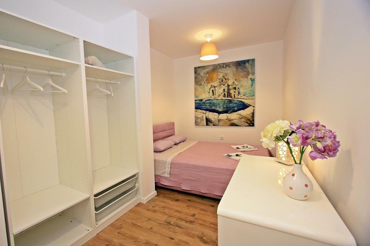 Apartman Michelangelo In The Centar Of Supetar Buitenkant foto