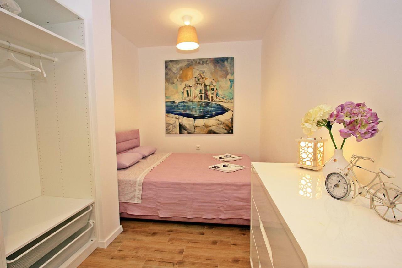Apartman Michelangelo In The Centar Of Supetar Buitenkant foto
